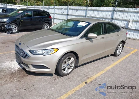 2018 Ford Fusion Hybrid S z USA, uszkodzony, nr VIN 3FA6P0UU6JR278833